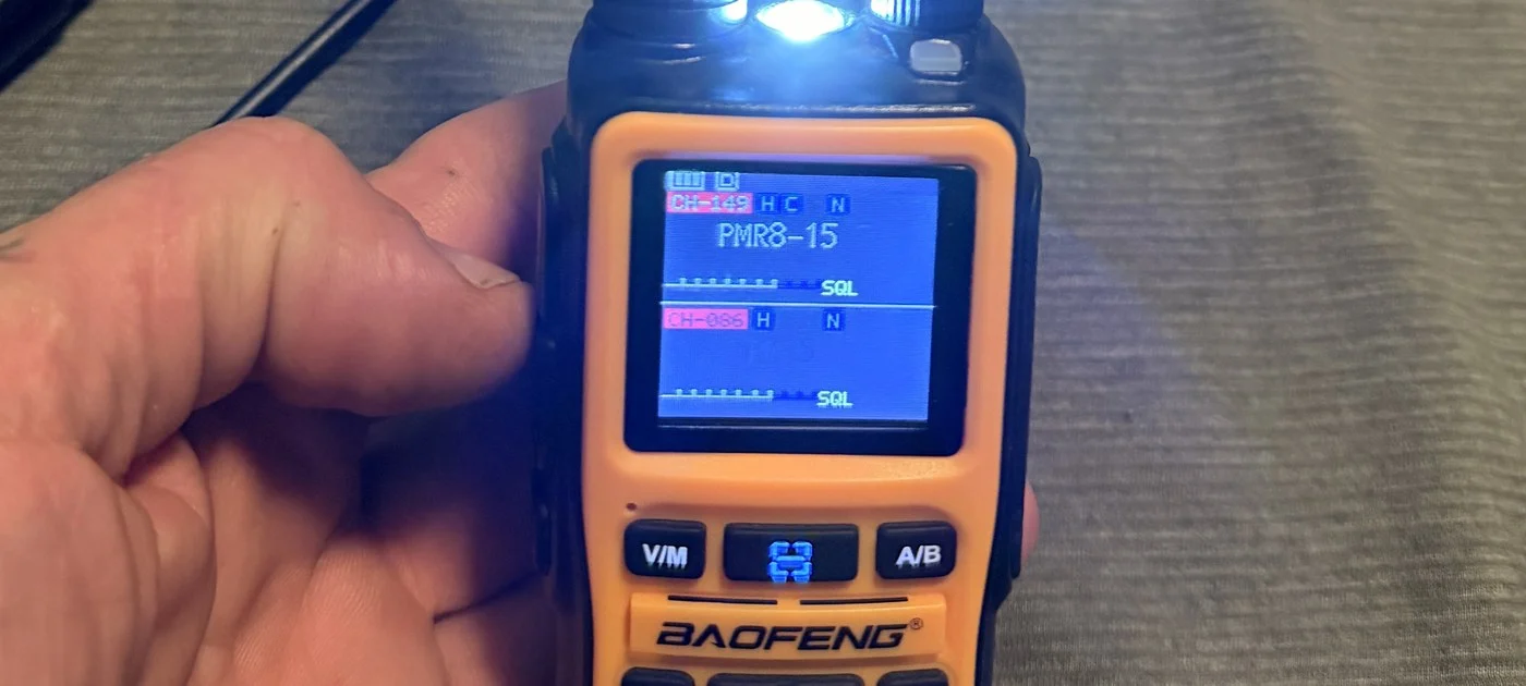 baofeng-uv-5r-mini-hero